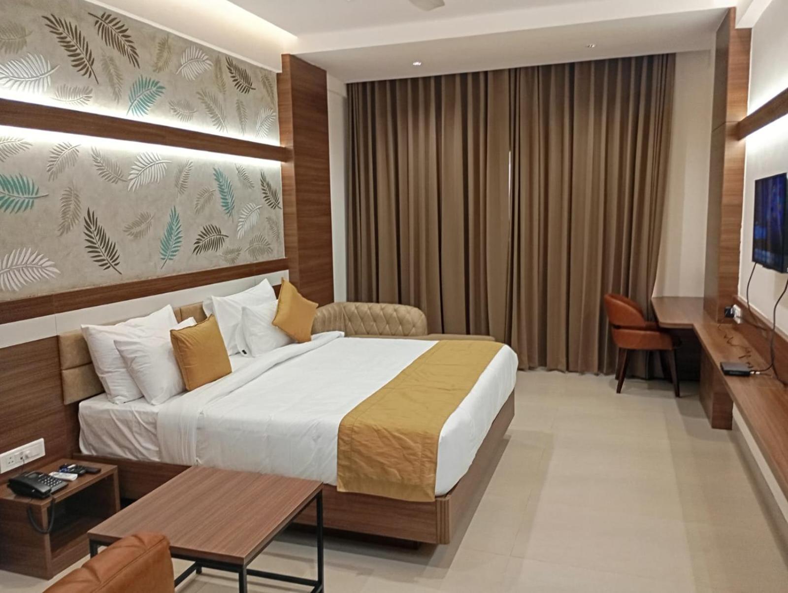 העיר בנגלור Highland Hotel מראה חיצוני תמונה