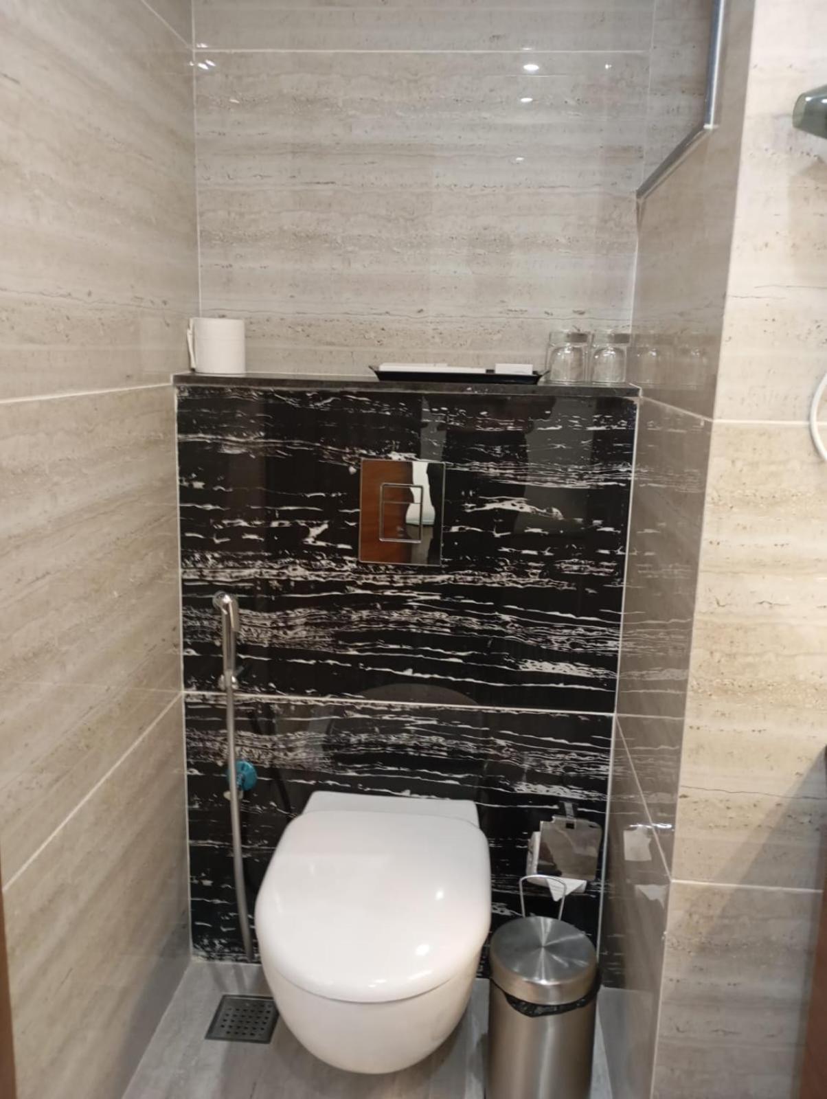 העיר בנגלור Highland Hotel מראה חיצוני תמונה