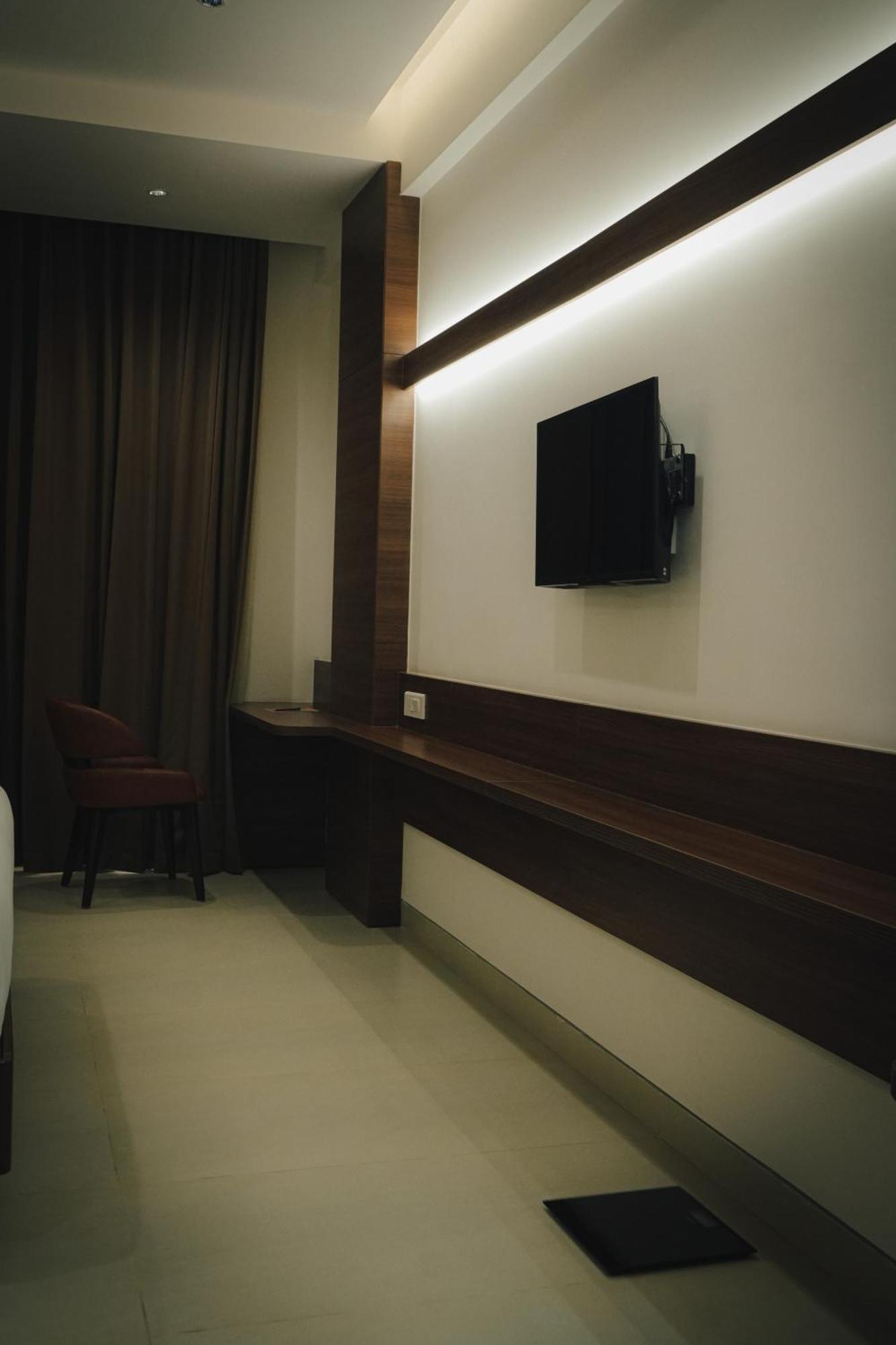העיר בנגלור Highland Hotel מראה חיצוני תמונה