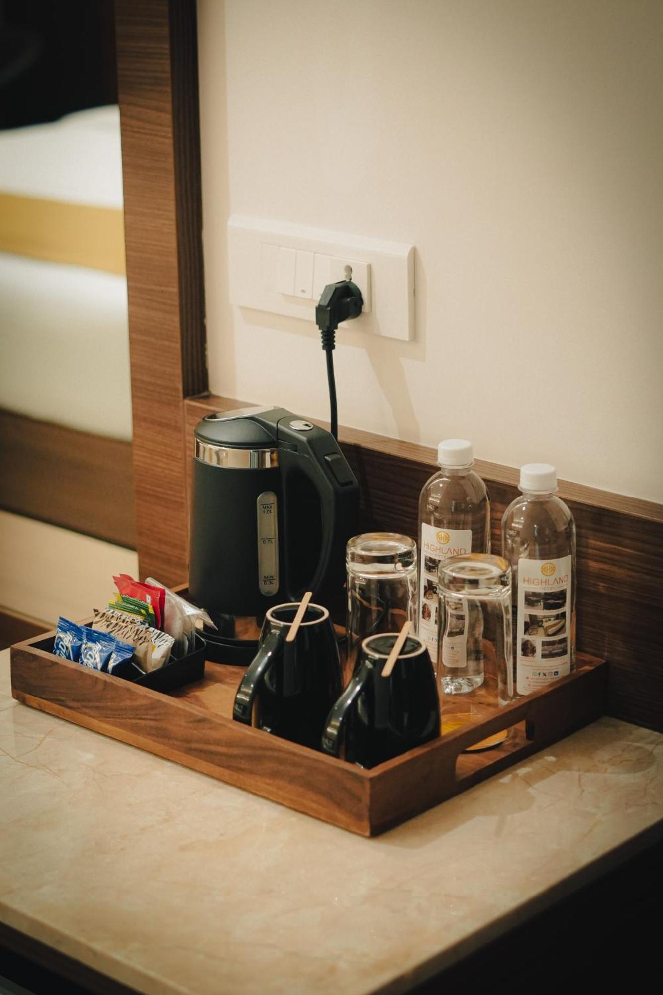העיר בנגלור Highland Hotel מראה חיצוני תמונה